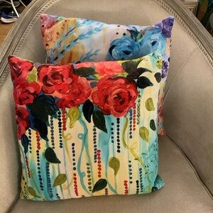 Decorative velvety rose cushion covers